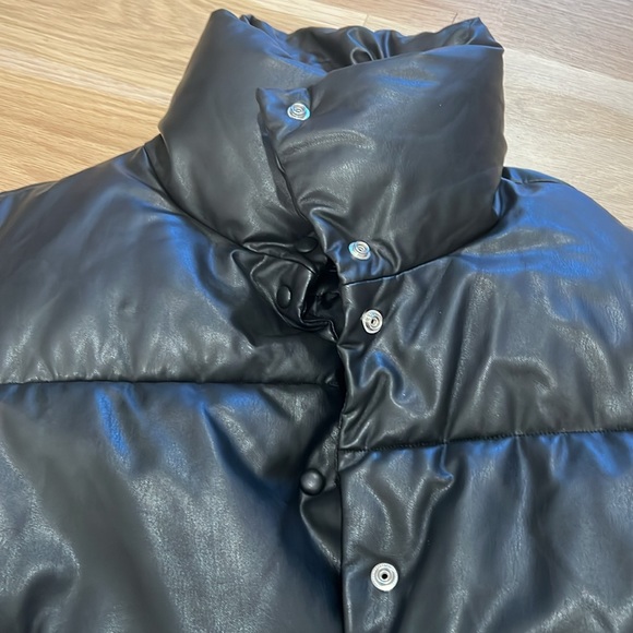 Bagatelle NYC vegan leather puffer coat - Picture 6 of 7